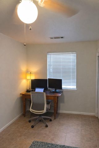 1036 E 43rd ST B, Austin, TX 78751