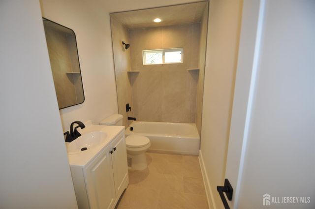 105 Coolidge Avenue, Carteret, NJ 07008