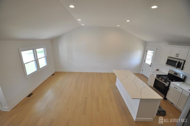 105 Coolidge Avenue, Carteret, NJ 07008