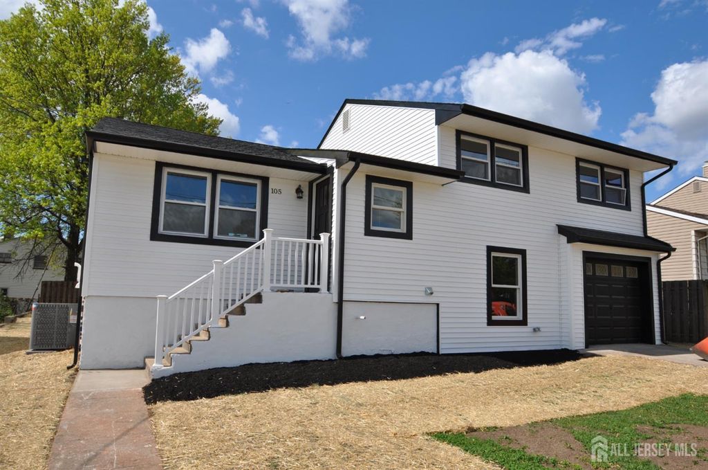 105 Coolidge Avenue, Carteret, NJ 07008