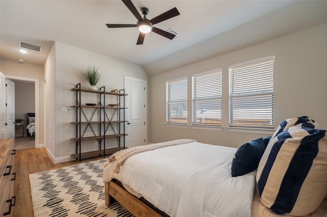 9429 Surveyor Road, Oak Point, TX 75068