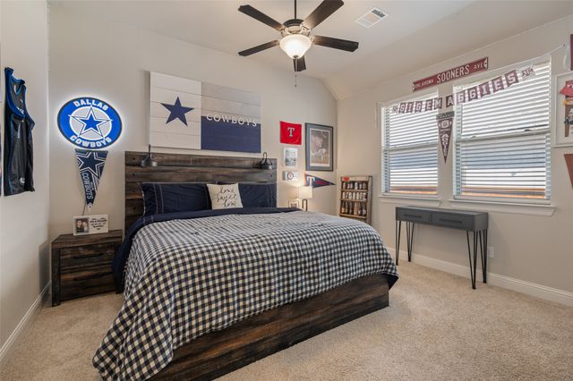 9429 Surveyor Road, Oak Point, TX 75068