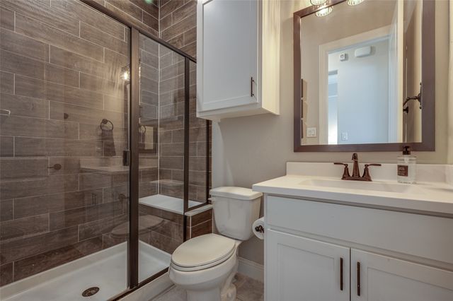 9429 Surveyor Road, Oak Point, TX 75068