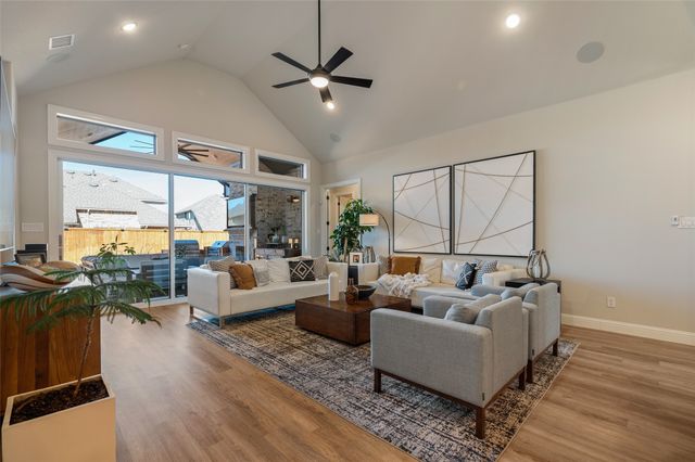 9429 Surveyor Road, Oak Point, TX 75068