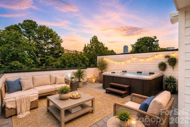 1006 Westbrook Drive B, Charlotte, NC 28202