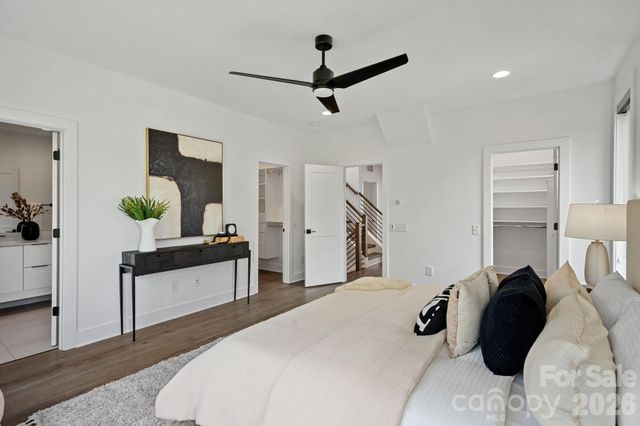 1006 Westbrook Drive B, Charlotte, NC 28202