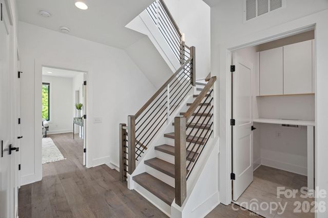 1006 Westbrook Drive B, Charlotte, NC 28202