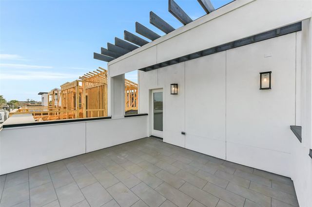 806 Fisher Street G, Houston, TX 77018