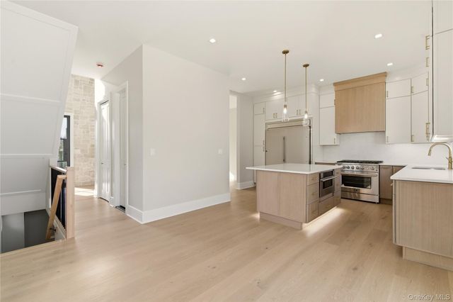 130 Albany Avenue, Westbury, NY 11590