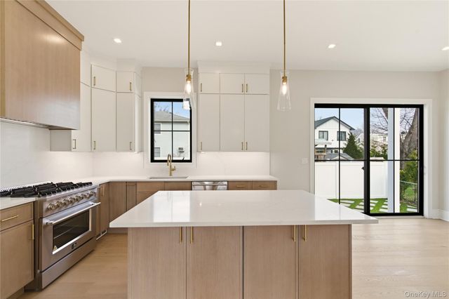 130 Albany Avenue, Westbury, NY 11590