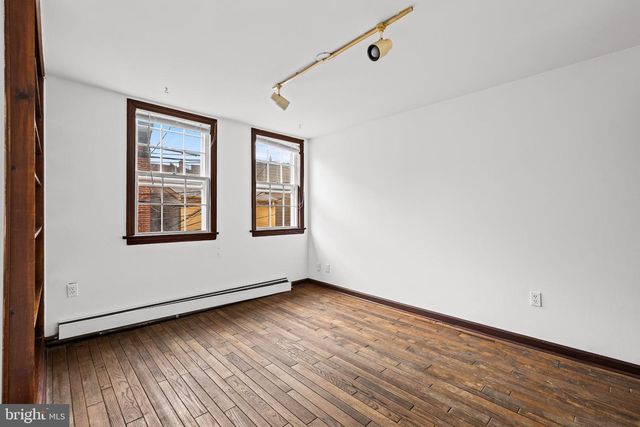 204 E CHURCHILL ST, Baltimore, MD 21230