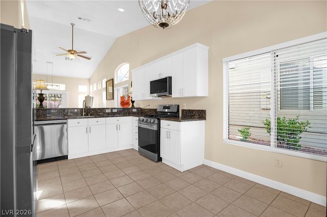 9713 Canyon Walk Avenue, Las Vegas, NV 89147