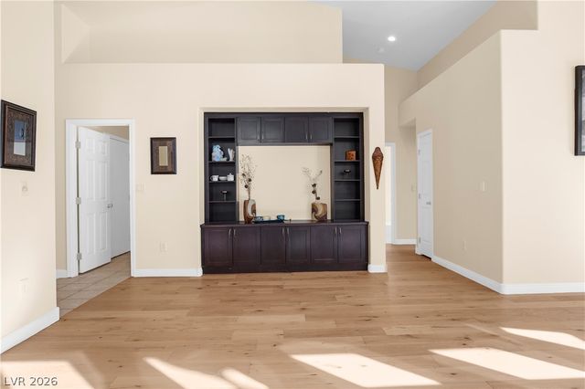 9713 Canyon Walk Avenue, Las Vegas, NV 89147