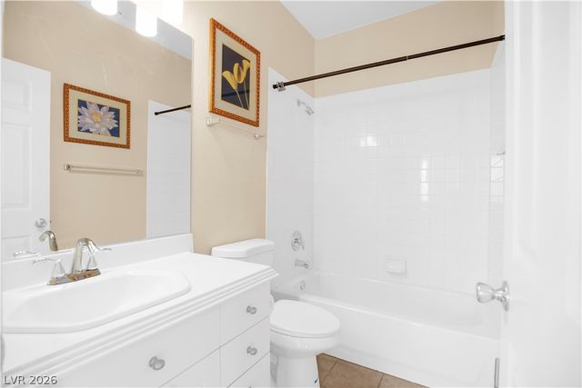 9713 Canyon Walk Avenue, Las Vegas, NV 89147