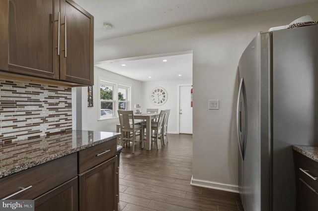 425 ERIE AVE, Penns Grove, NJ 08069