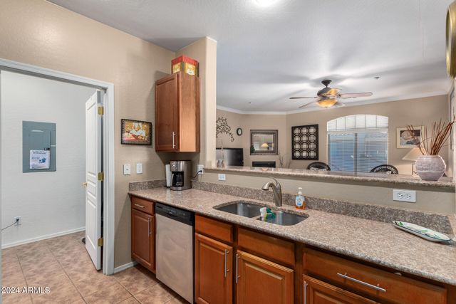 955 E KNOX Road 244, Chandler, AZ 85225