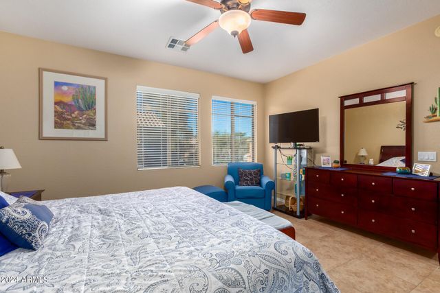 955 E KNOX Road 244, Chandler, AZ 85225