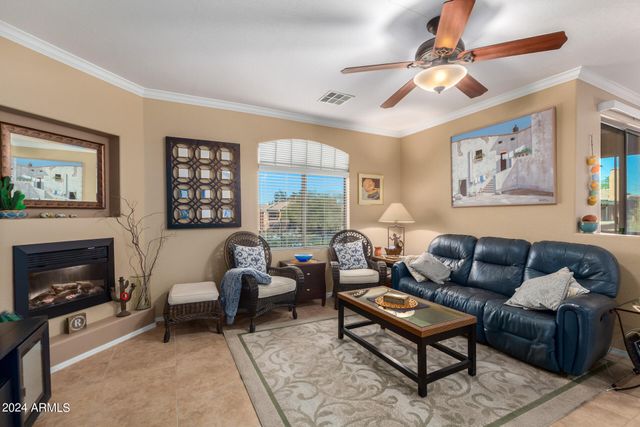 955 E KNOX Road 244, Chandler, AZ 85225