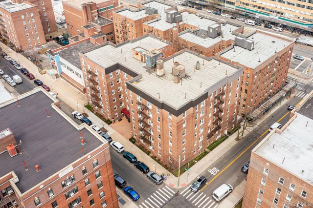 64-85 Saunders Street A9, Rego Park, NY 11375