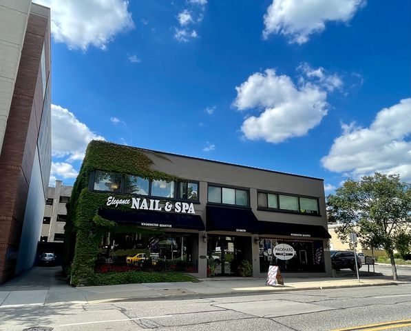25 S Washington Street LL200, Naperville, IL 60540