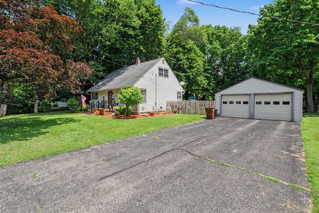 548 N Linden Street, Marshall, MI 49068