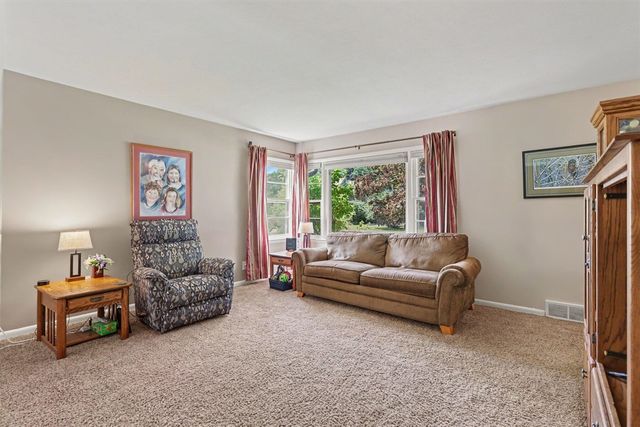 548 N Linden Street, Marshall, MI 49068