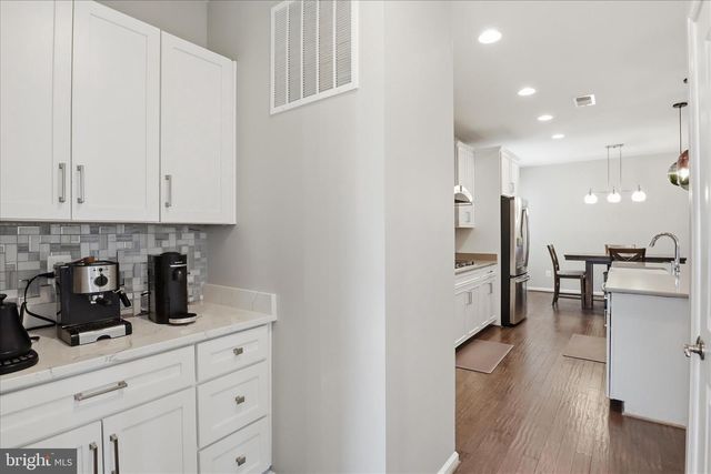 1018 LACONIAN ST SE, Leesburg, VA 20175