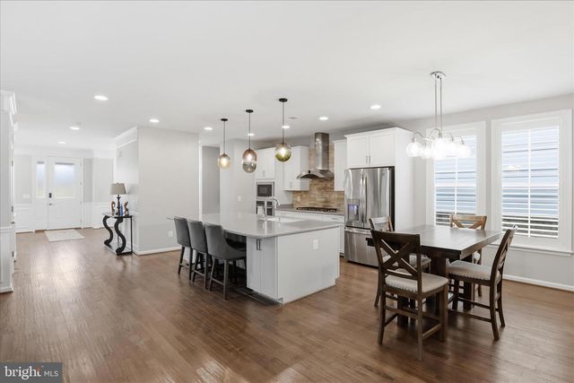 1018 LACONIAN ST SE, Leesburg, VA 20175