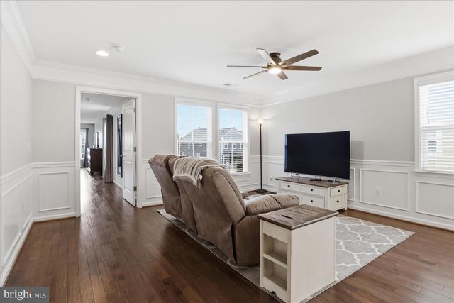 1018 LACONIAN ST SE, Leesburg, VA 20175