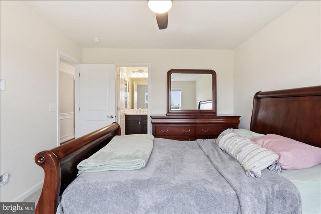 1018 LACONIAN ST SE, Leesburg, VA 20175