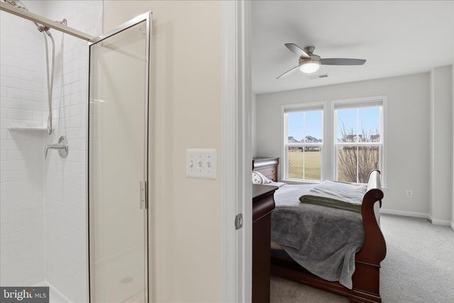 1018 LACONIAN ST SE, Leesburg, VA 20175