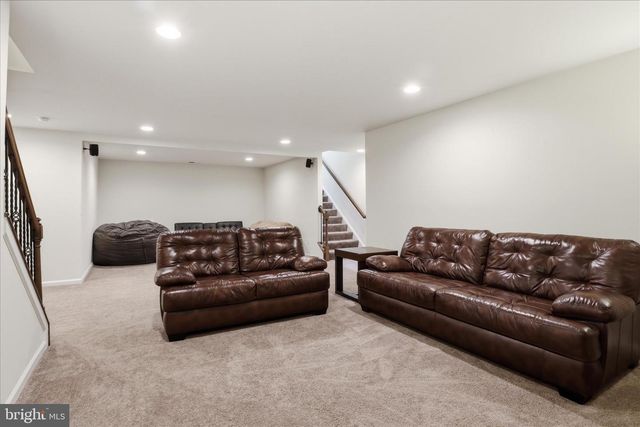 1018 LACONIAN ST SE, Leesburg, VA 20175