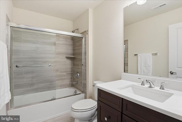 1018 LACONIAN ST SE, Leesburg, VA 20175