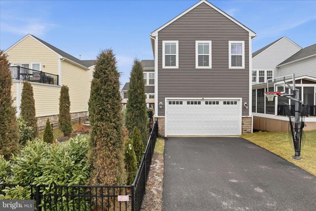 1018 LACONIAN ST SE, Leesburg, VA 20175