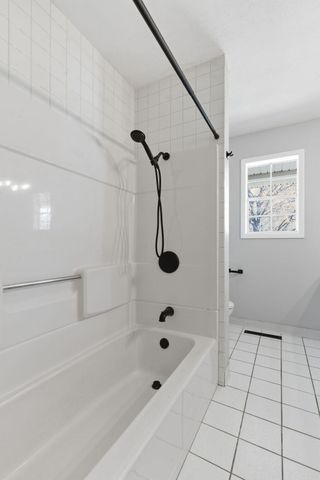 2449 S Westwood Avenue, Springfield, MO 65807