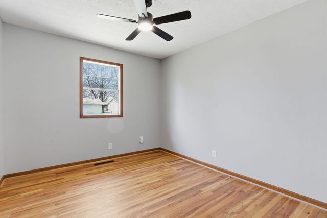 2449 S Westwood Avenue, Springfield, MO 65807