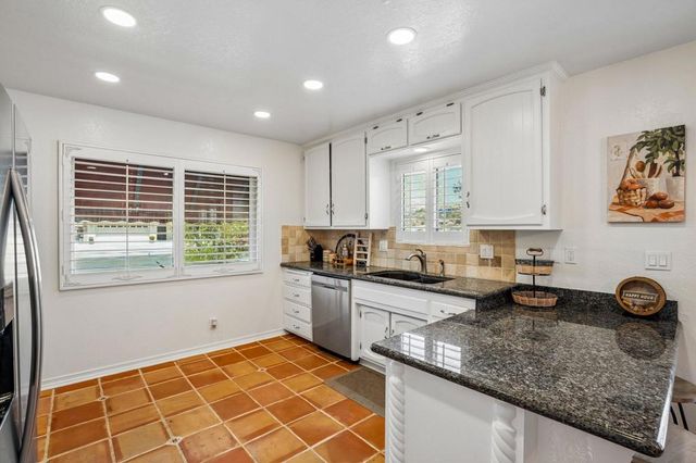 6817 Warren Vista Avenue, Yucca Valley, CA 92284