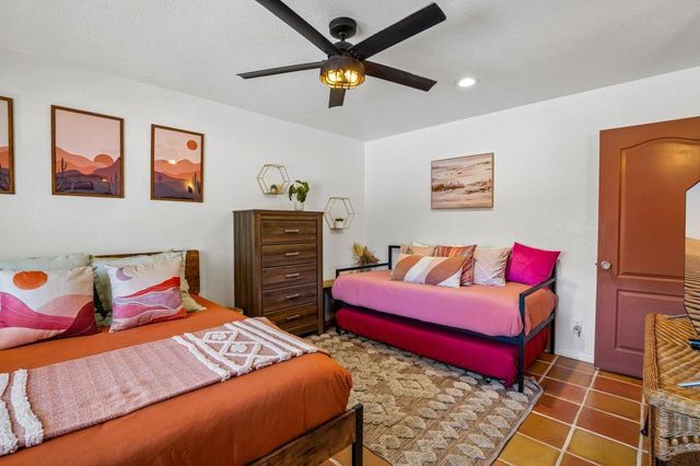 6817 Warren Vista Avenue, Yucca Valley, CA 92284