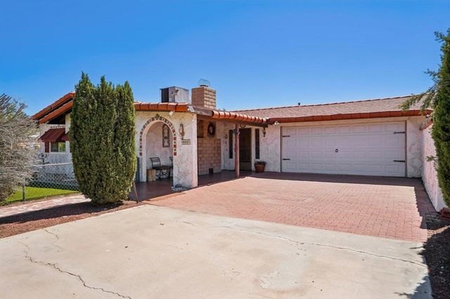 6817 Warren Vista Avenue, Yucca Valley, CA 92284