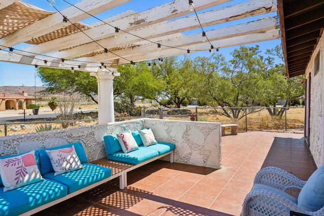 6817 Warren Vista Avenue, Yucca Valley, CA 92284