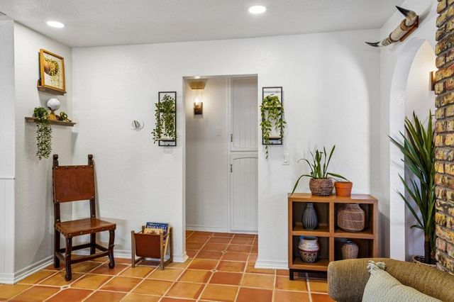 6817 Warren Vista Avenue, Yucca Valley, CA 92284