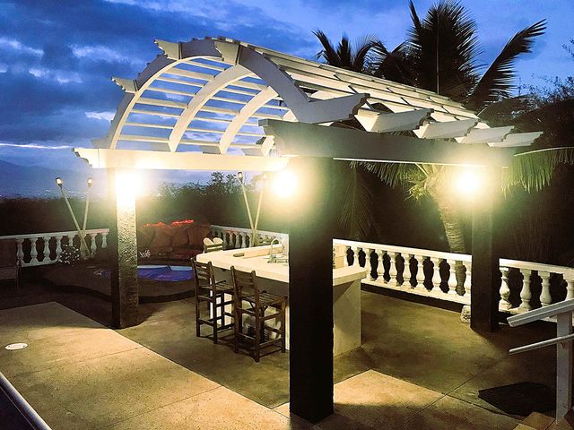 3446 Omaopio Rd, Kula, HI 96798