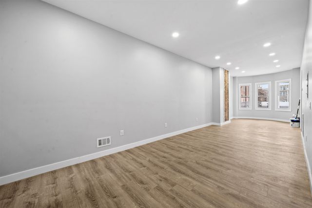 348 FORREST ST, Jc, Greenville, NJ 07305