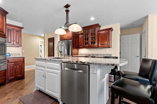 425 HILL HAVEN COURT, Little Suamico, WI 54141