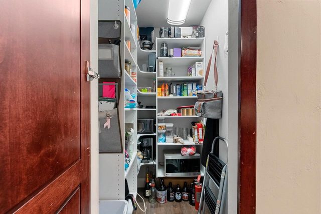 425 HILL HAVEN COURT, Little Suamico, WI 54141