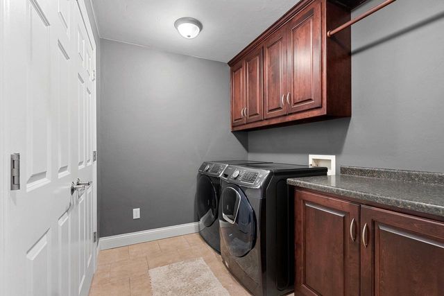 425 HILL HAVEN COURT, Little Suamico, WI 54141