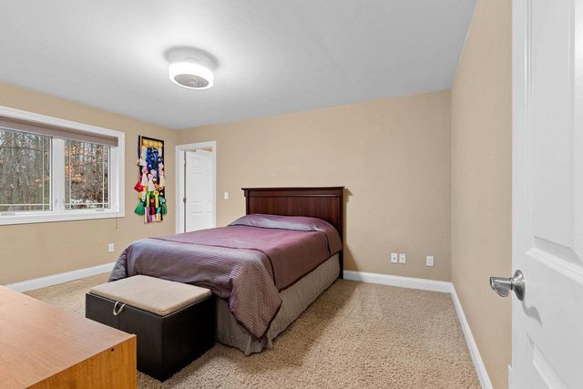 425 HILL HAVEN COURT, Little Suamico, WI 54141