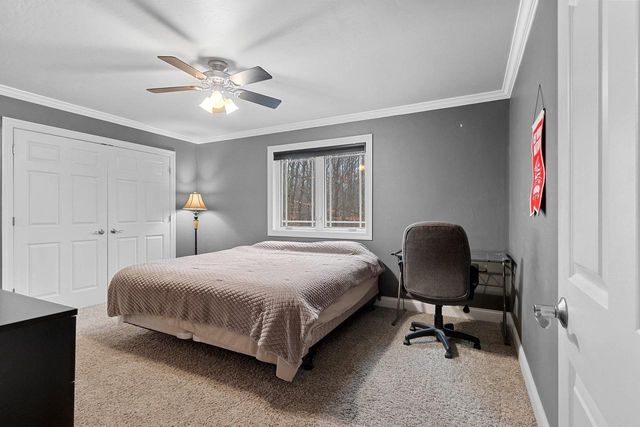 425 HILL HAVEN COURT, Little Suamico, WI 54141