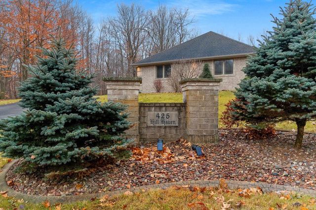 425 HILL HAVEN COURT, Little Suamico, WI 54141