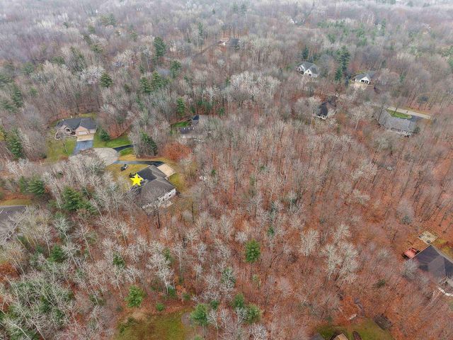 425 HILL HAVEN COURT, Little Suamico, WI 54141